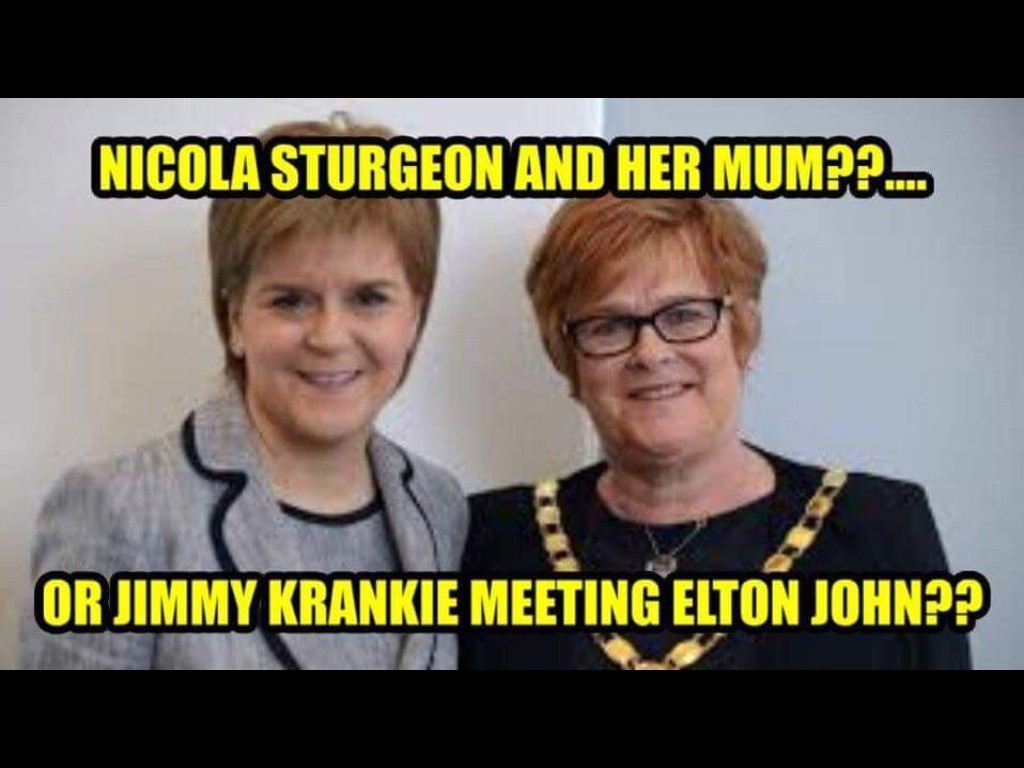 Elton.JPG